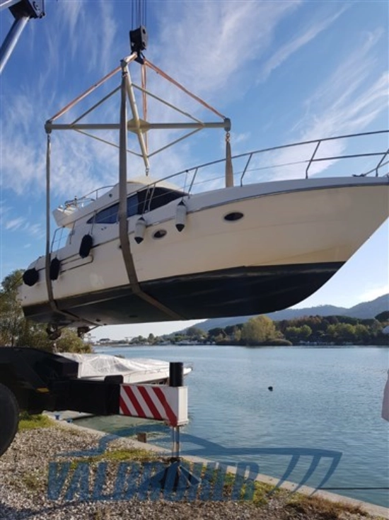 Azimut AZ 40 d’occasion à vendre