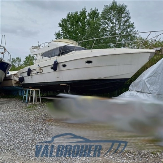 Azimut AZ 40 d’occasion à vendre