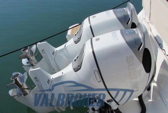 Sealine C335V preowned for sale
