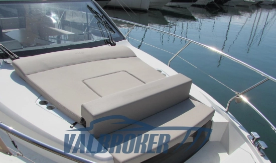 Sealine C335V preowned for sale