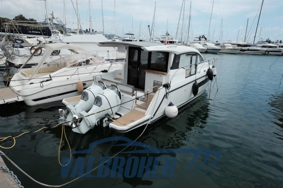 Sealine C335V preowned for sale