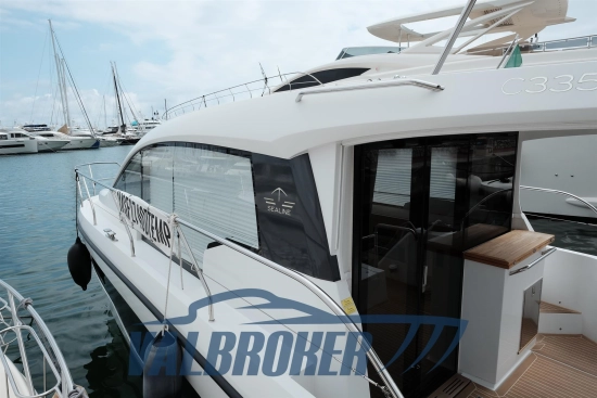 Sealine C335V preowned for sale