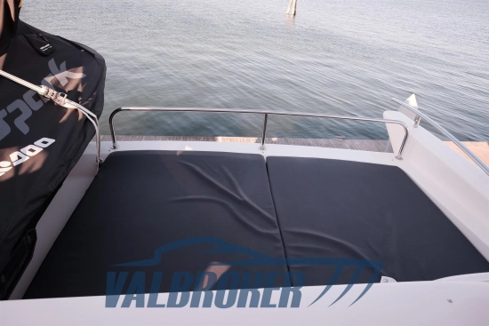 Azimut 68 preowned for sale