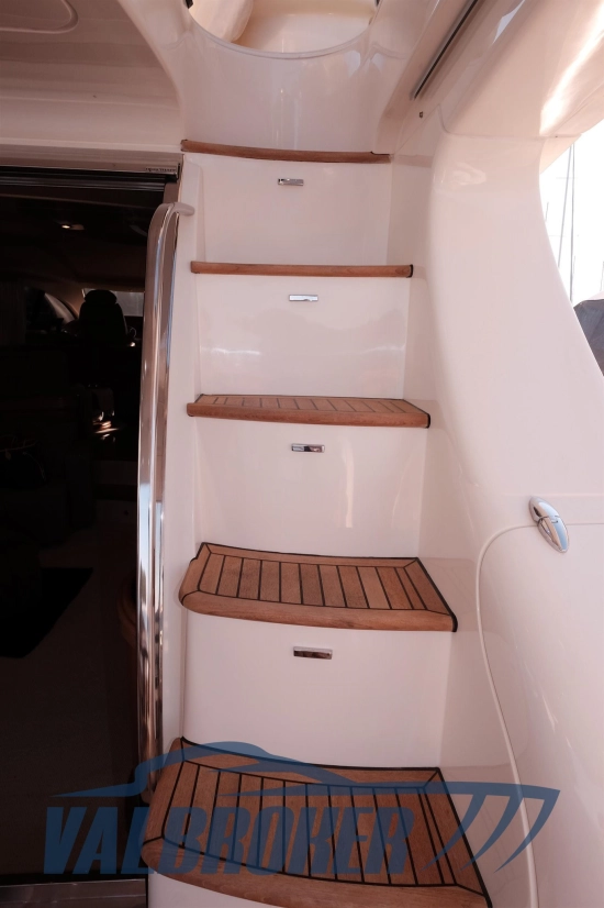 Azimut 68 preowned for sale