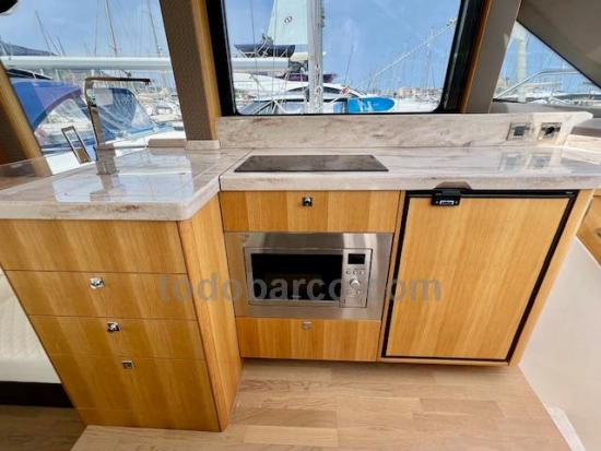 Galeon 400 Fly d’occasion à vendre