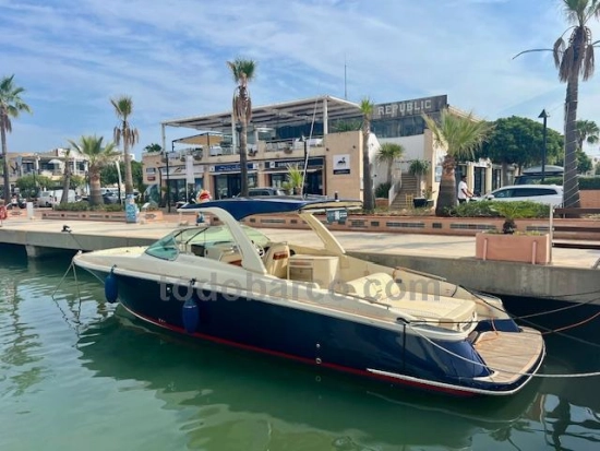 Chris Craft Launch GT 35 preowned for sale