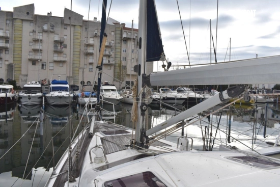 Bavaria Yachts BAVARIA 40 VISION preowned for sale