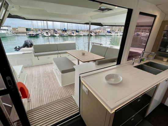 Fountaine Pajot Saona 47 gebraucht zum verkauf