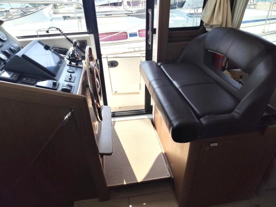 Beneteau Swift Trawler 44 gebraucht zum verkauf