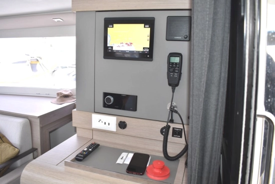 Fountaine Pajot Isla 40 gebraucht zum verkauf