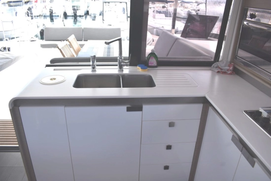 Fountaine Pajot Isla 40 gebraucht zum verkauf