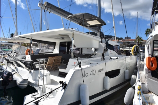 Fountaine Pajot Isla 40 gebraucht zum verkauf