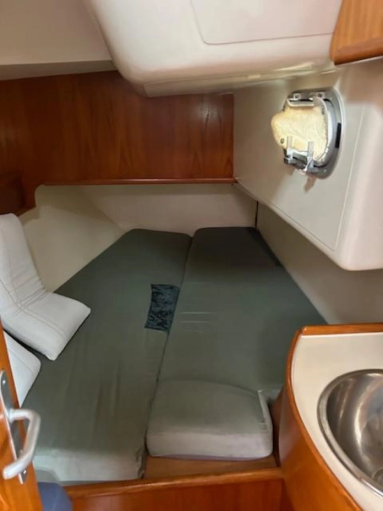 Jeanneau Sun Odyssey 42 preowned for sale