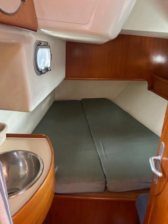 Jeanneau Sun Odyssey 42 preowned for sale