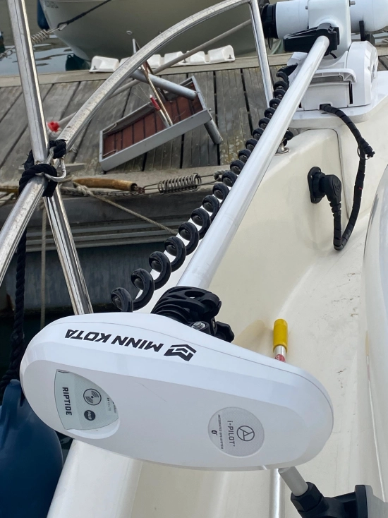 Quicksilver Pilothouse 630 preowned for sale