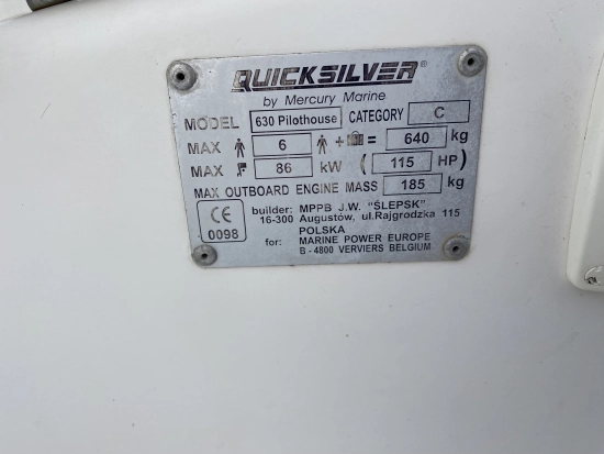 Quicksilver Pilothouse 630 preowned for sale