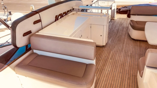 Ferretti 800 d’occasion à vendre