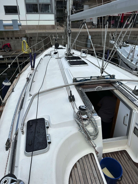 Bavaria Yachts 42 Cruiser preowned for sale