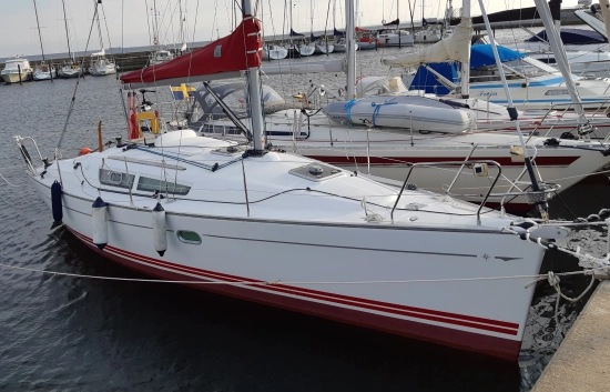 Jeanneau Sun Fast 32I preowned for sale