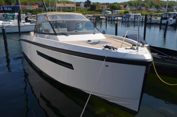 Delta 33 Open preowned for sale