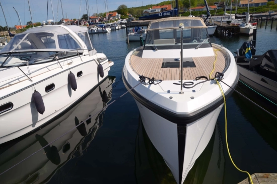 Delta 33 Open preowned for sale