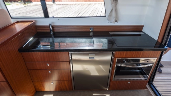 Nimbus 405 Flybridge preowned for sale