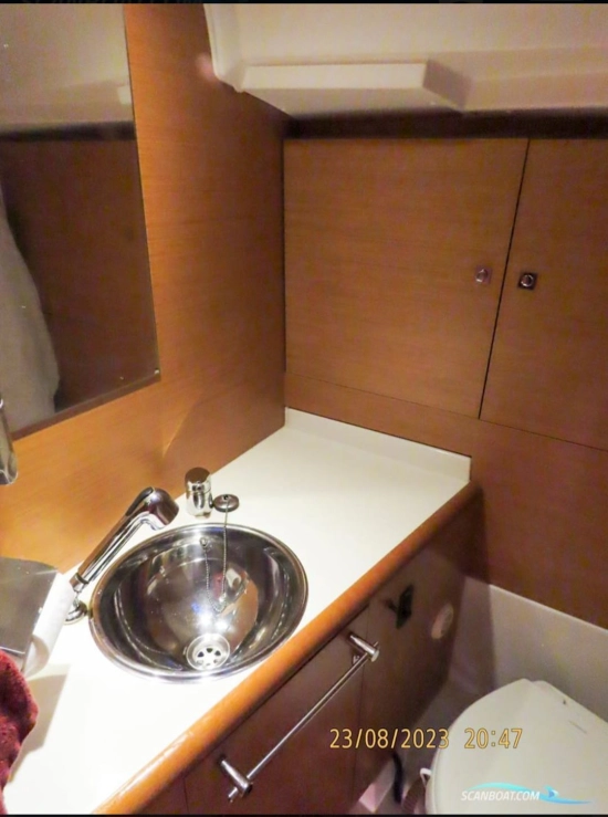 Jeanneau Sun Odyssey 409 preowned for sale