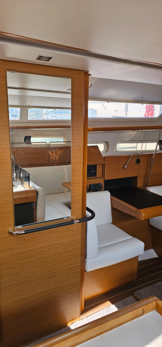 Jeanneau Sun Odyssey 409 preowned for sale