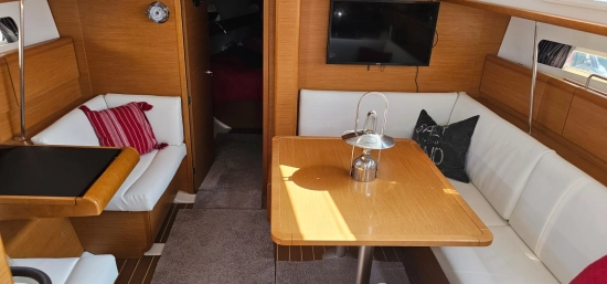 Jeanneau Sun Odyssey 409 preowned for sale