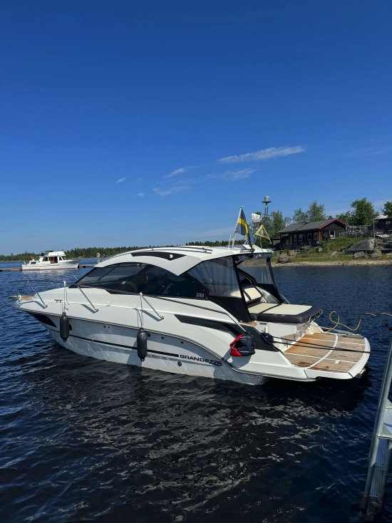 Grandezza 28 Oc preowned for sale