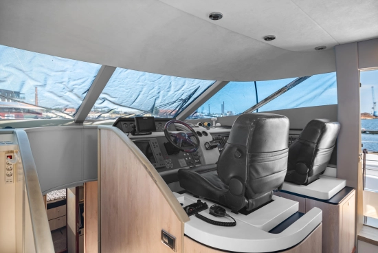 Fairline Squadron 74 gebraucht zum verkauf