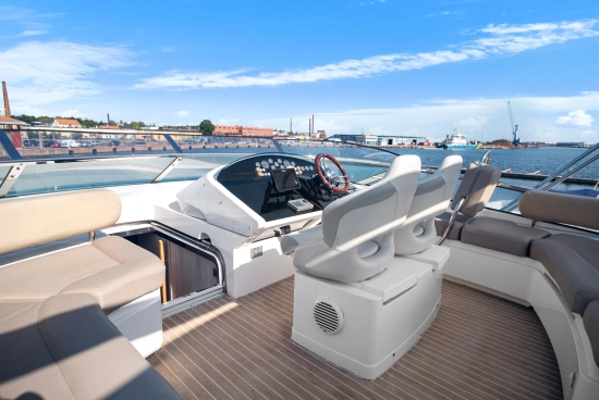 Fairline Squadron 74 gebraucht zum verkauf