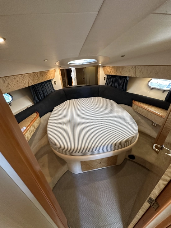 Princess 420 Flybridge preowned for sale