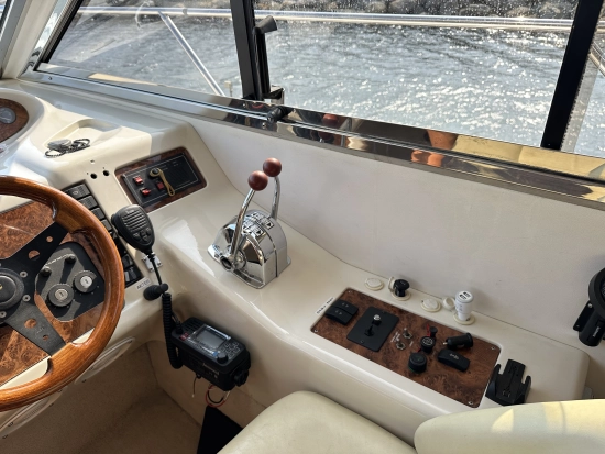 Princess 420 Flybridge preowned for sale