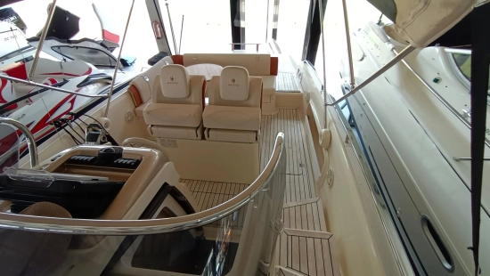 Invictus Yacht 280 Gt preowned for sale