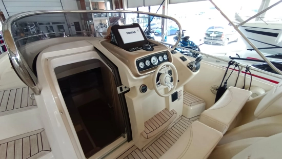 Invictus Yacht 280 Gt preowned for sale