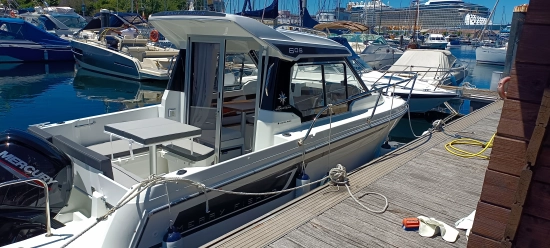 Jeanneau Merry Fisher 605 preowned for sale