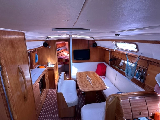 Bavaria Yachts 39 cruiser preowned for sale