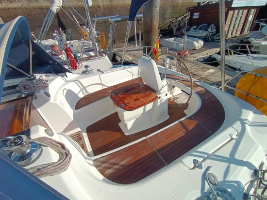 Bavaria Yachts 39 cruiser preowned for sale