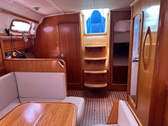 Bavaria Yachts 39 cruiser preowned for sale