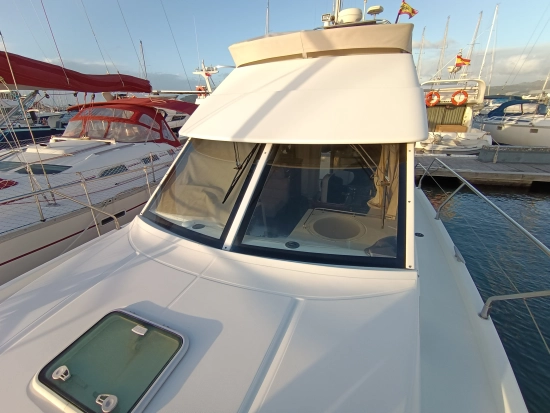 Beneteau Antares 9.80 preowned for sale