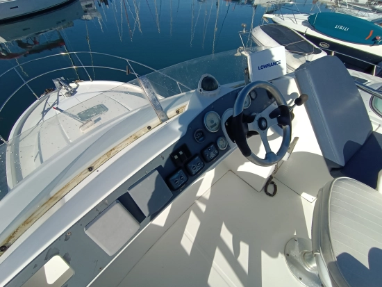 Beneteau Antares 9.80 preowned for sale