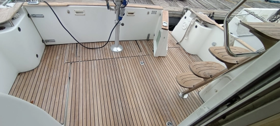 Beneteau Antares 9.80 preowned for sale