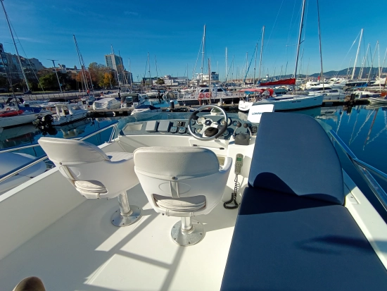 Beneteau Antares 9.80 preowned for sale