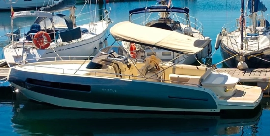 Invictus Yacht 280 GT preowned for sale