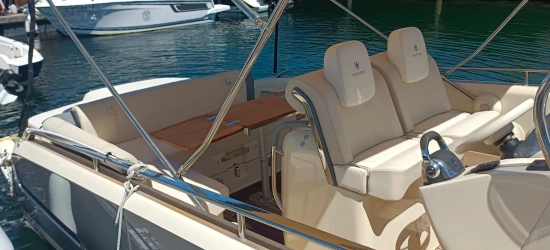 Invictus Yacht 280 GT preowned for sale