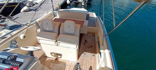 Invictus Yacht 280 GT preowned for sale