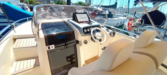 Invictus Yacht 280 GT preowned for sale