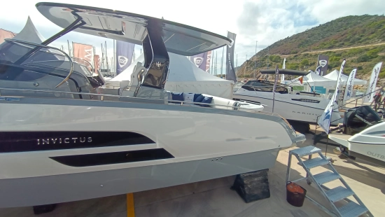 Invictus Yacht 320 GT preowned for sale