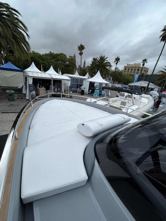 Invictus Yacht GT 280 preowned for sale